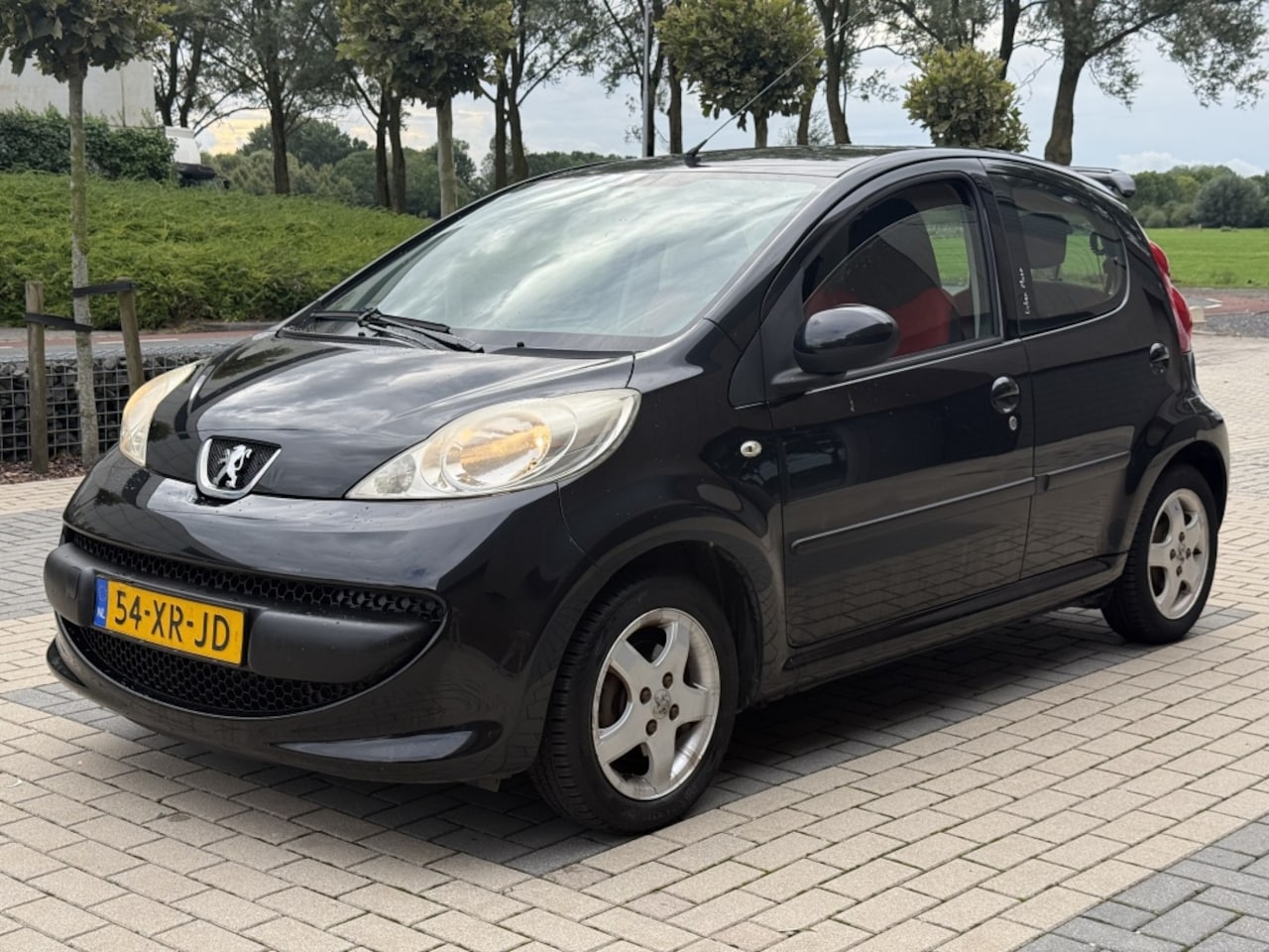 Peugeot 107 - 1.0 Benzine 5 Deurs Airco Dealer Onderhouden NEW APK - AutoWereld.nl
