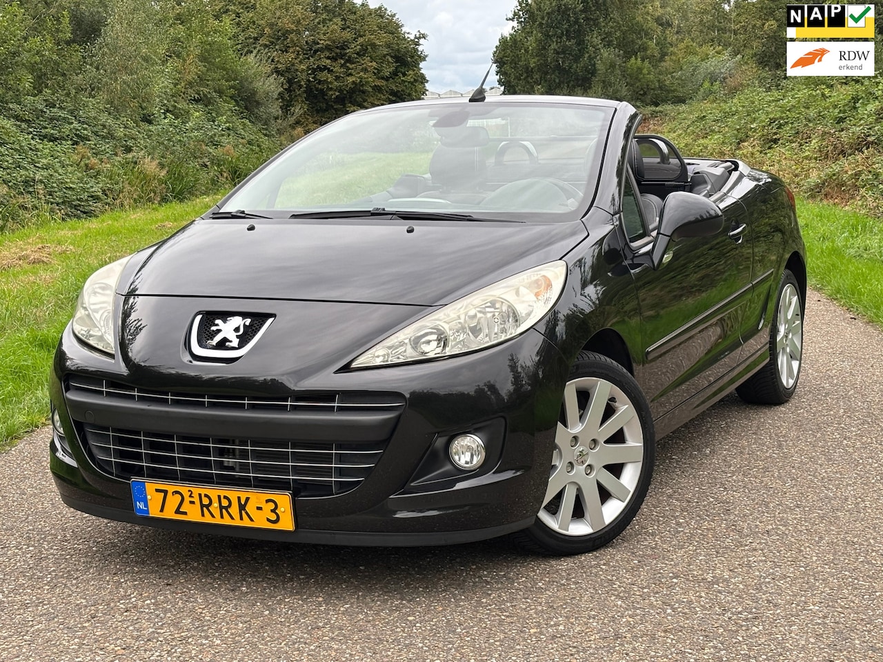 Peugeot 207 CC - 1.6 VTi Noir & Blanc/Clima/Leder/Pdc/1e Eigenaar - AutoWereld.nl
