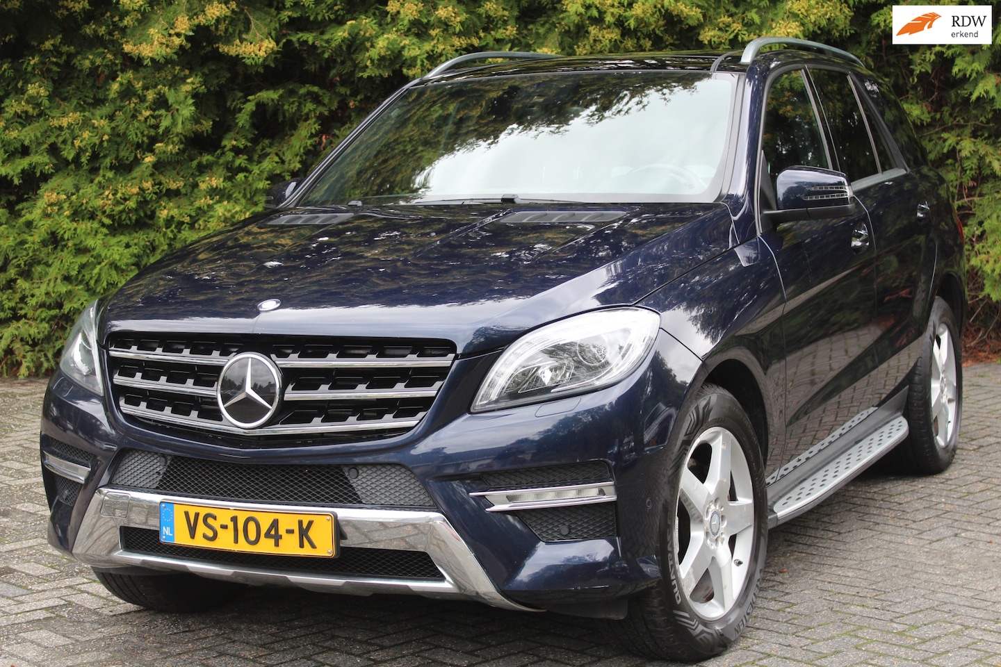 Mercedes-Benz ML-klasse - 350 BLUETEC 4MATIC 259PK Automaat Grijs Kenteken Panoramadak| Trekhaak | Parkeercamera | M - AutoWereld.nl