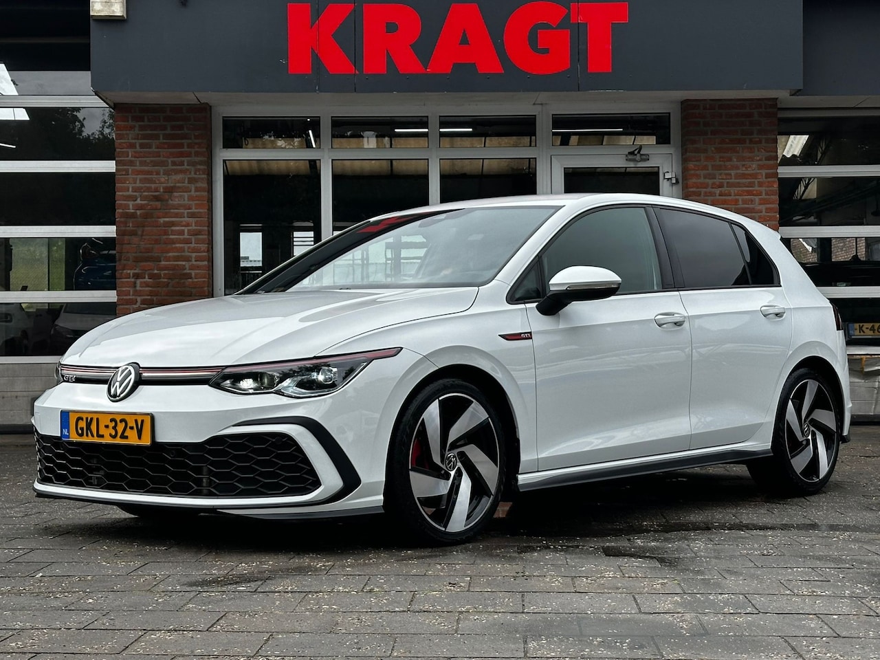 Volkswagen Golf - GTI 2.0 TSI 245 pk - LED - Headup display - winterpack - AutoWereld.nl