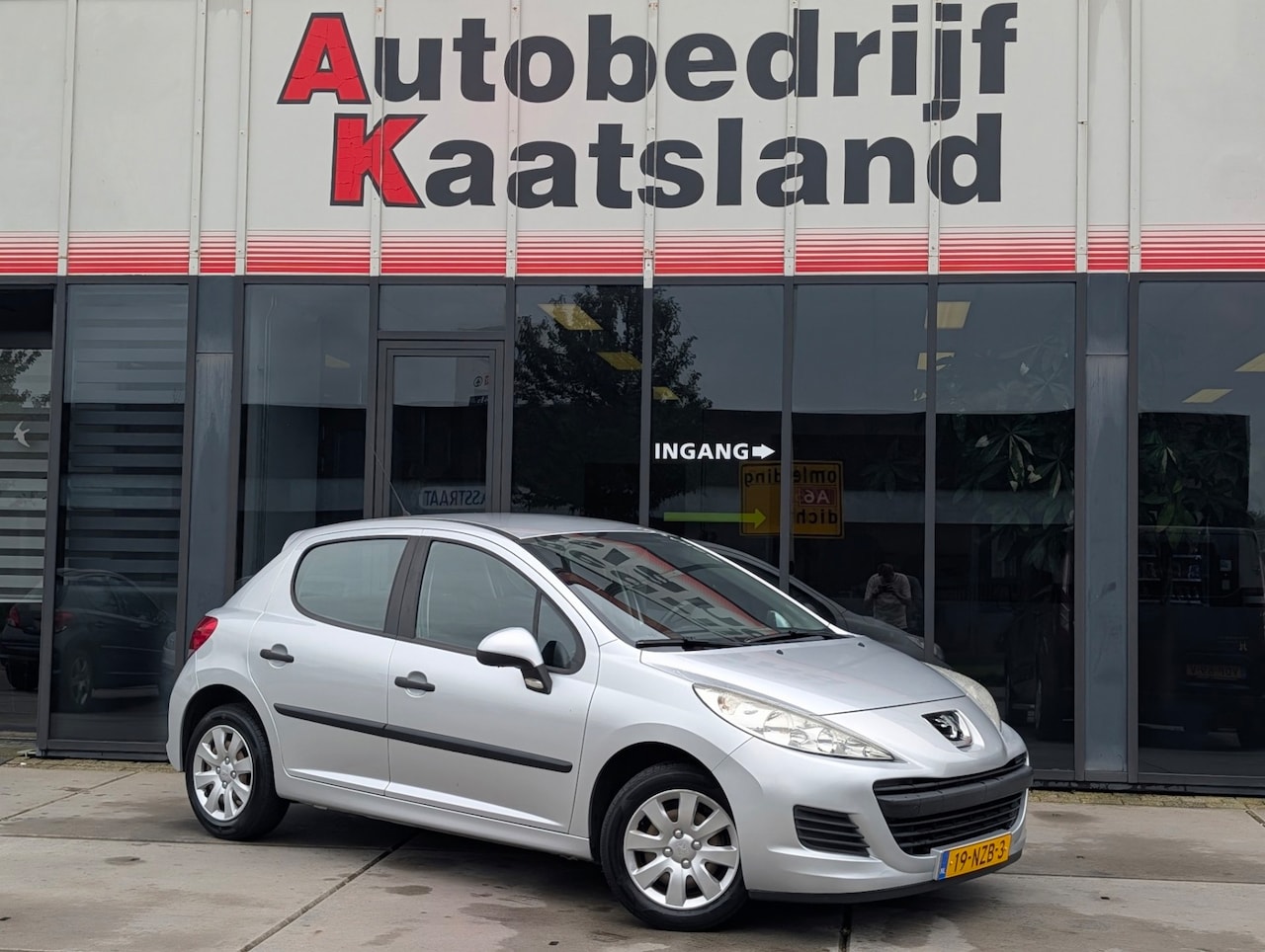Peugeot 207 - 1.4 Acces Lite - Cruise - Trekhaak - Airco - AutoWereld.nl