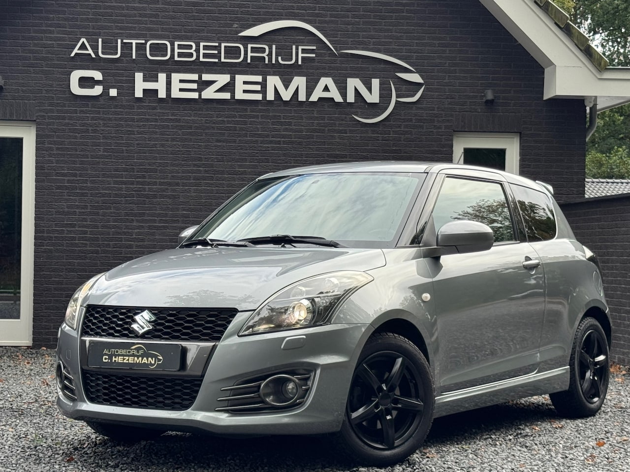 Suzuki Swift - 1.6 Sport 2e eig Xenon Keyless Go Cruise Control Climate Control Stoelverwarming - AutoWereld.nl