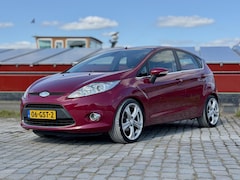 Ford Fiesta - 1.25 Titanium|Verwarmde voorruit|Cruise|Trekhaak