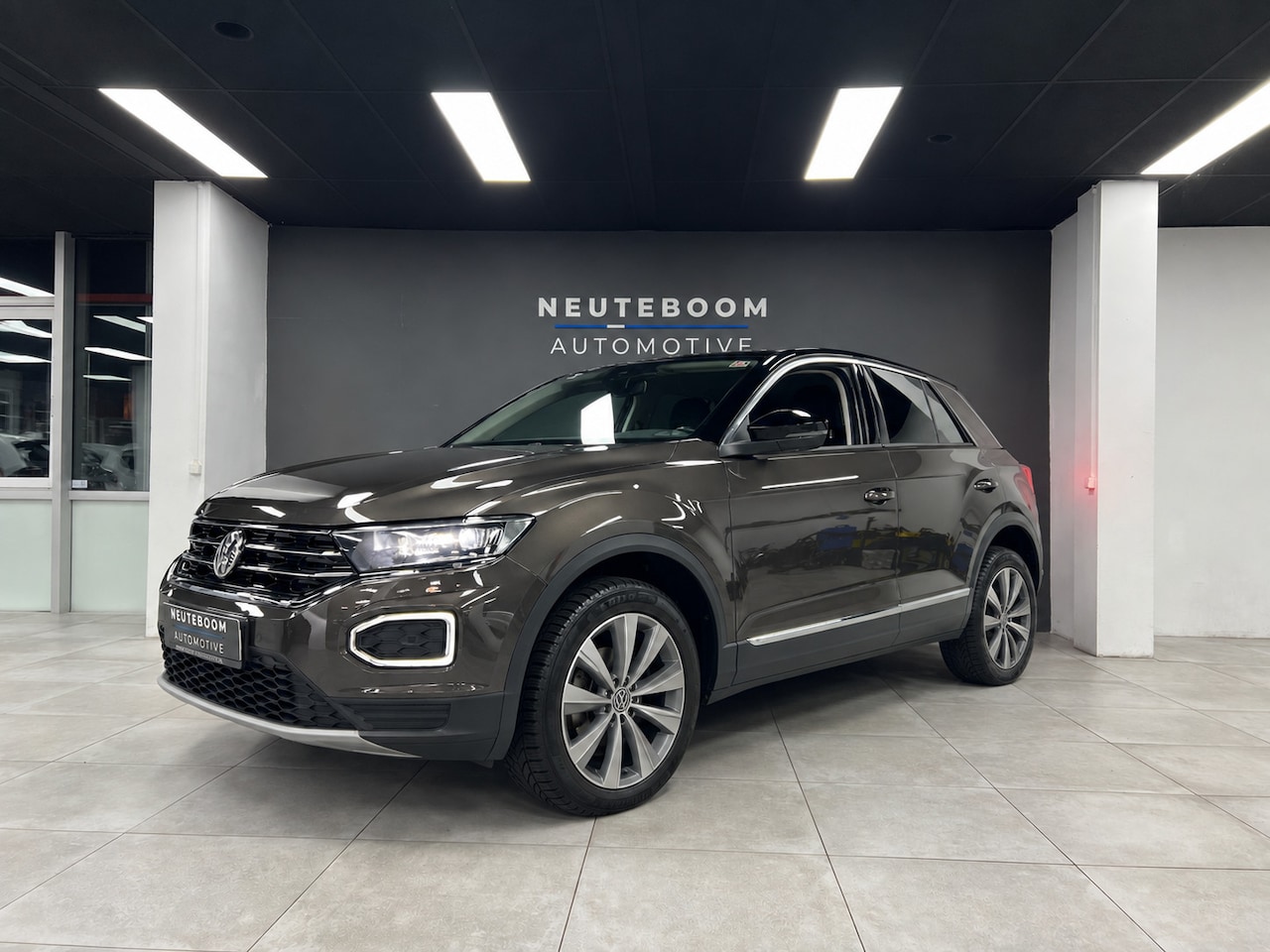 Volkswagen T-Roc - 1.0 TSI 1.0 TSI | Elek.Koffer| Carplay| ACC - AutoWereld.nl