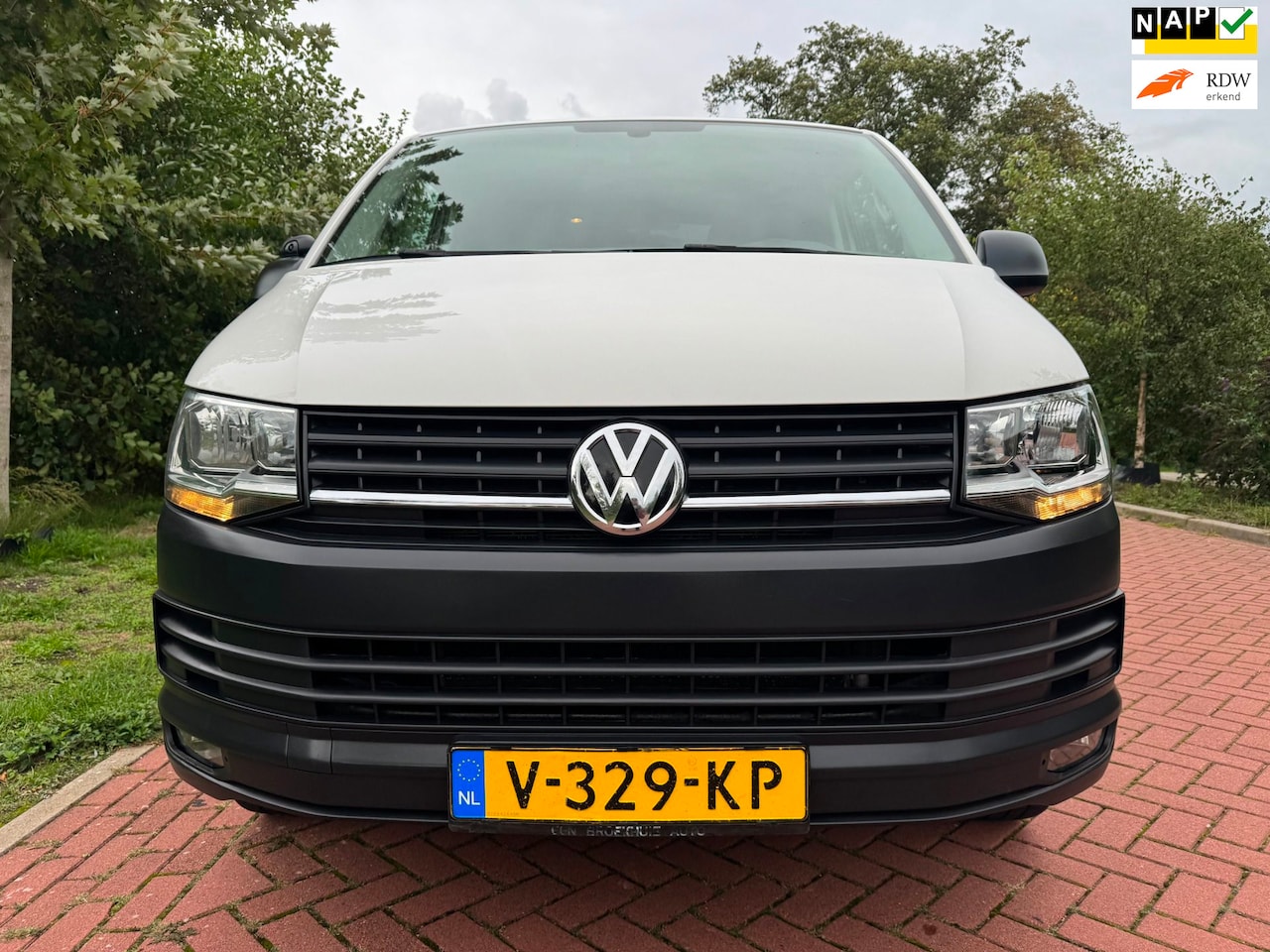 Volkswagen Transporter - 2.0 TDI L2H1 Comfortline EURO 6 - AutoWereld.nl