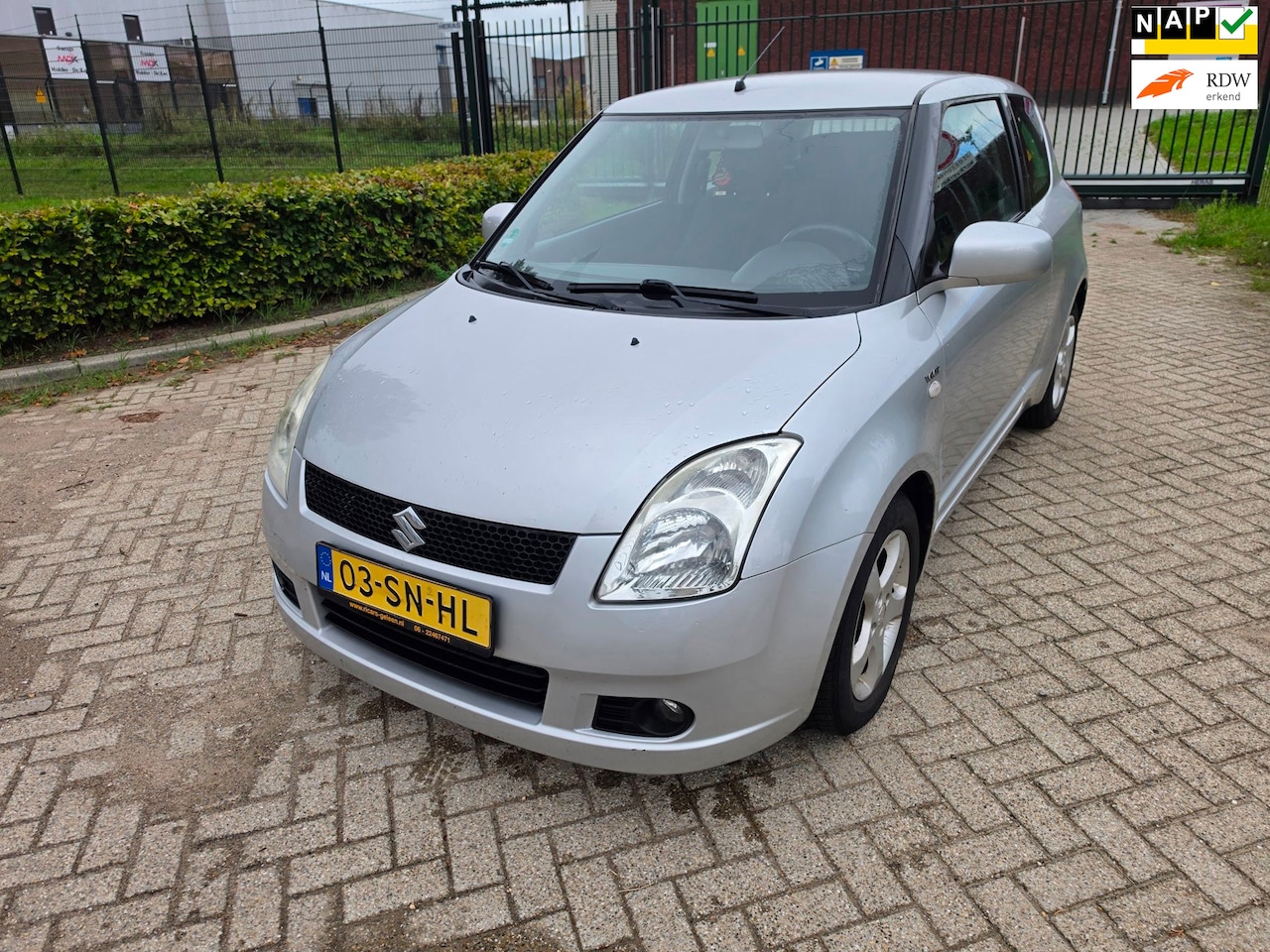 Suzuki Swift - 1.5 Exclusive AUTOMAAT AIRCO KOOPJE!! - AutoWereld.nl