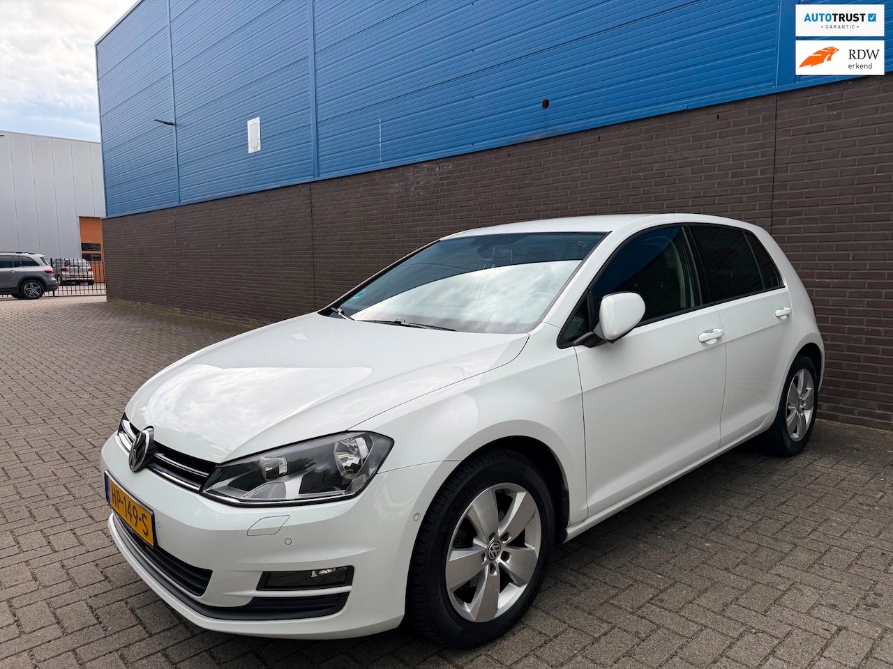 Volkswagen Golf - 1.2 TSI Business Edition R | Lane Assist | ACC | Stoelverwarming | Parkeersensoren | LM Ve - AutoWereld.nl