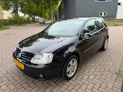 Volkswagen Golf - 1.6 FSI Trendline nieuwe apk