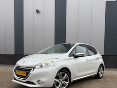 Peugeot 208 - 1.2 VTi 82pk 5Deurs 2014 NAP