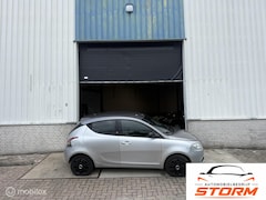 Lancia Y(psilon) - Ypsilon 0.9