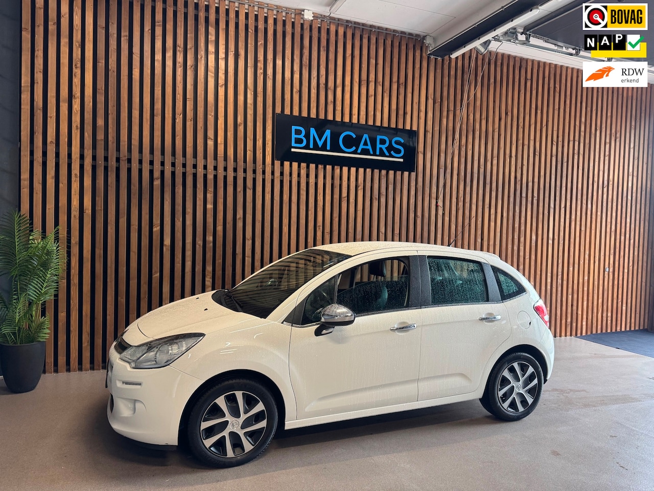 Citroën C3 - 1.0 PureTech Collection Airco,Trekhaak, Cruise - AutoWereld.nl