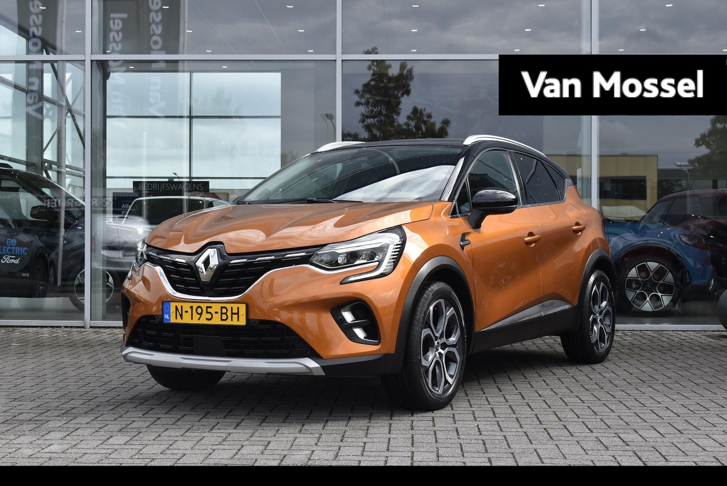 Renault Captur - 1.3 TCe 140 Intens | Automaat | Climate Control | Cruise Control | Achteruitrijcamera | Tr - AutoWereld.nl