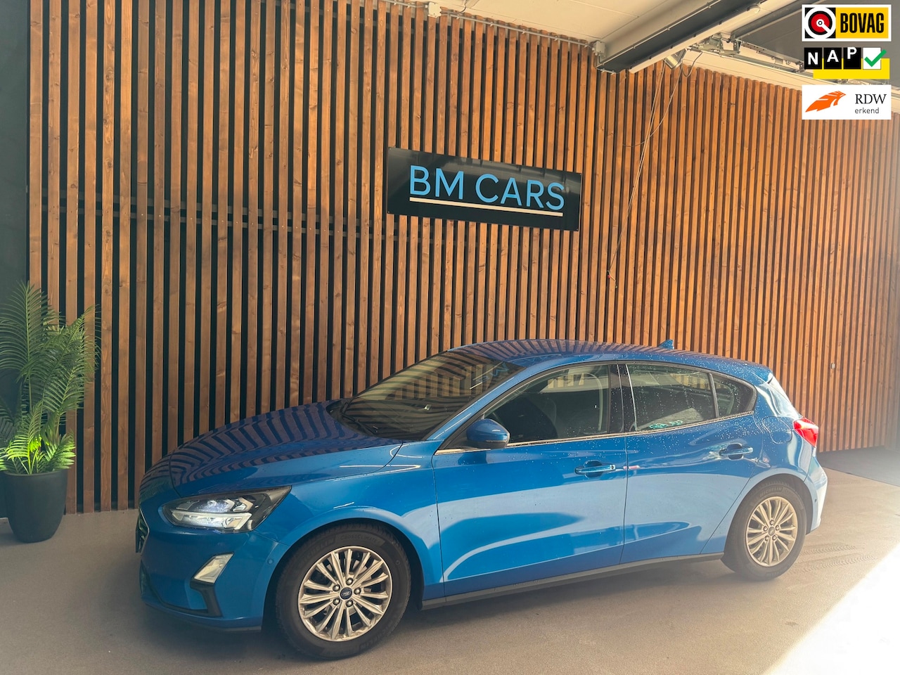 Ford Focus - 1.5 EcoBlue Titanium Business Automaat,Camera - AutoWereld.nl