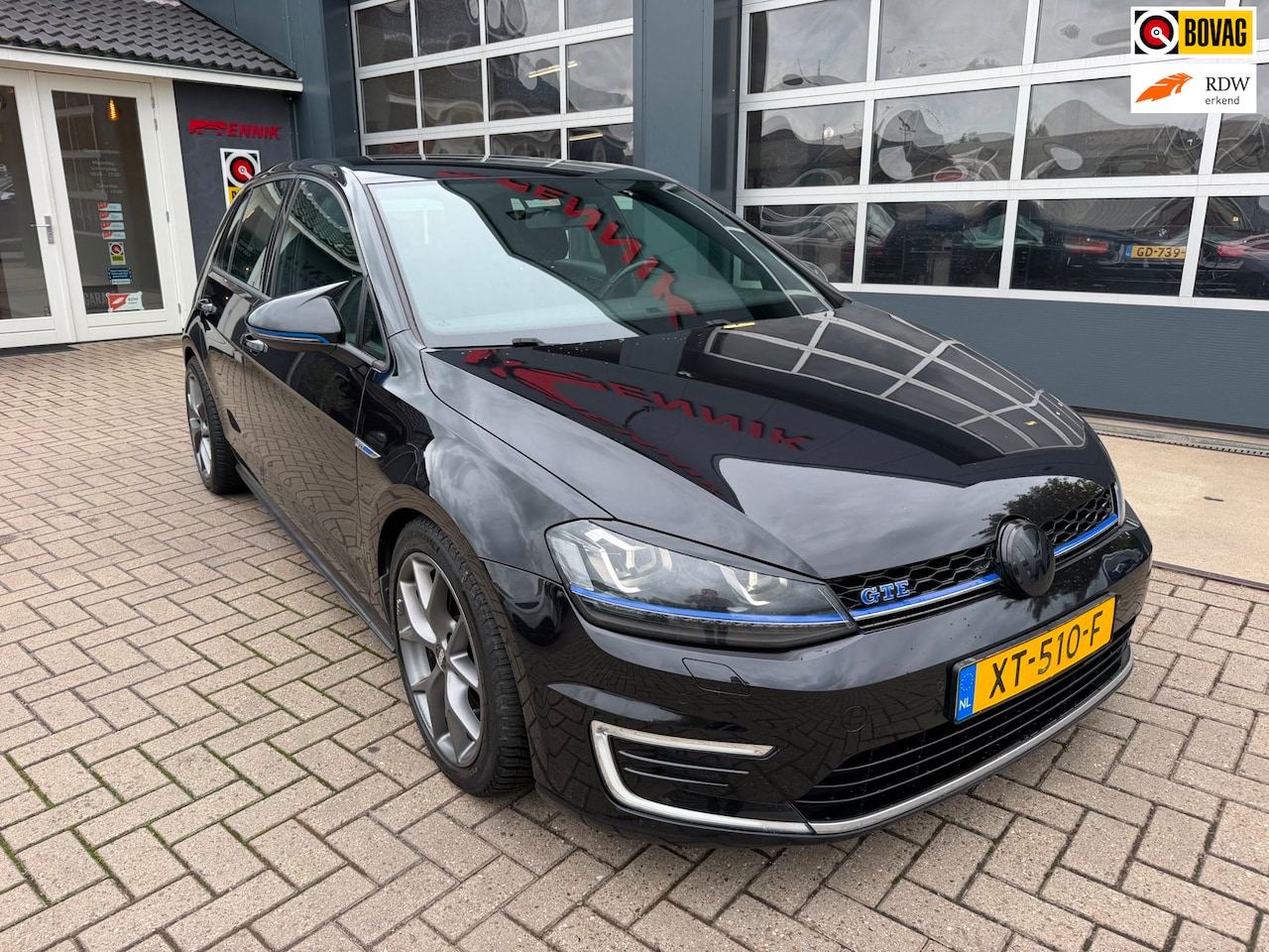 Volkswagen Golf - 1.4 TSI GTE / BBS / Sport / Stoelverw. - AutoWereld.nl