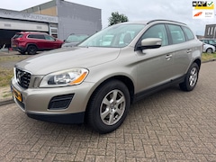 Volvo XC60 - 2.0 D3 Kinetic 5 cylinder Garantie