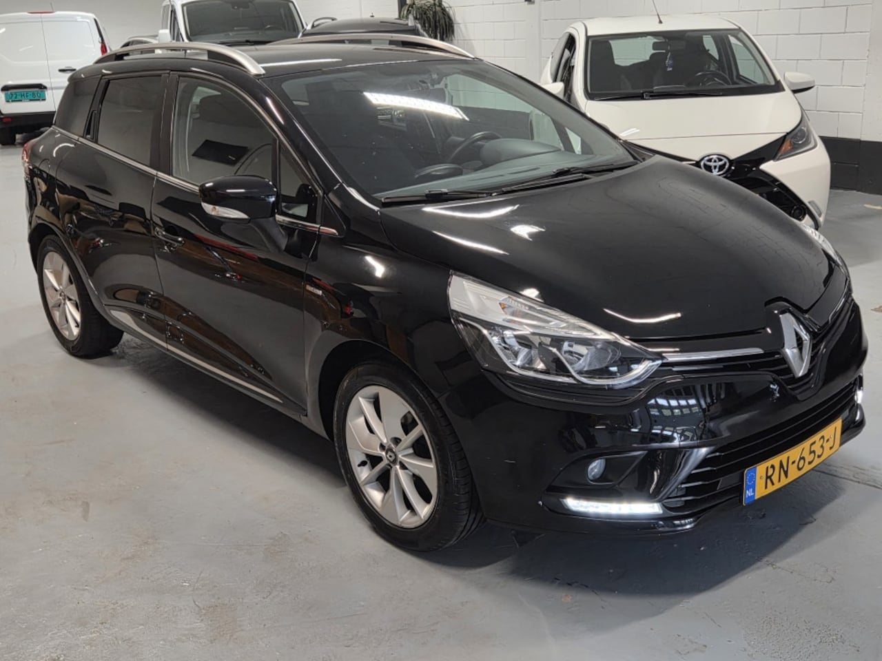 Renault Clio Estate - 0.9 TCe Limited 0.9 TCe Limited - AutoWereld.nl