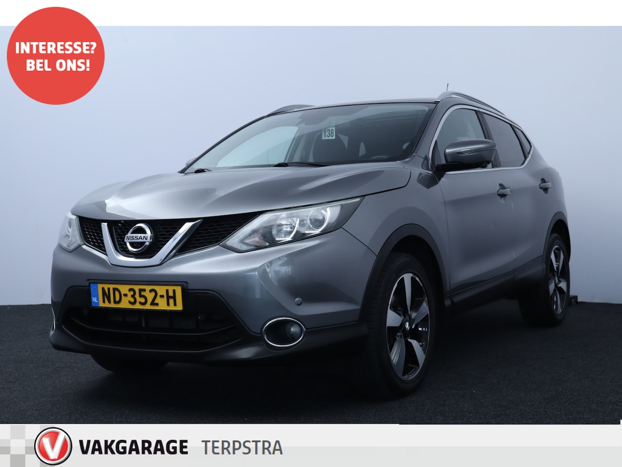 Nissan Qashqai - 1.2 N-Connecta/ Trekhaak/ Panorama-Dak/ 18'' LMV/ Keyless/ 360° Camera/ Lane-Assist./ Navi - AutoWereld.nl