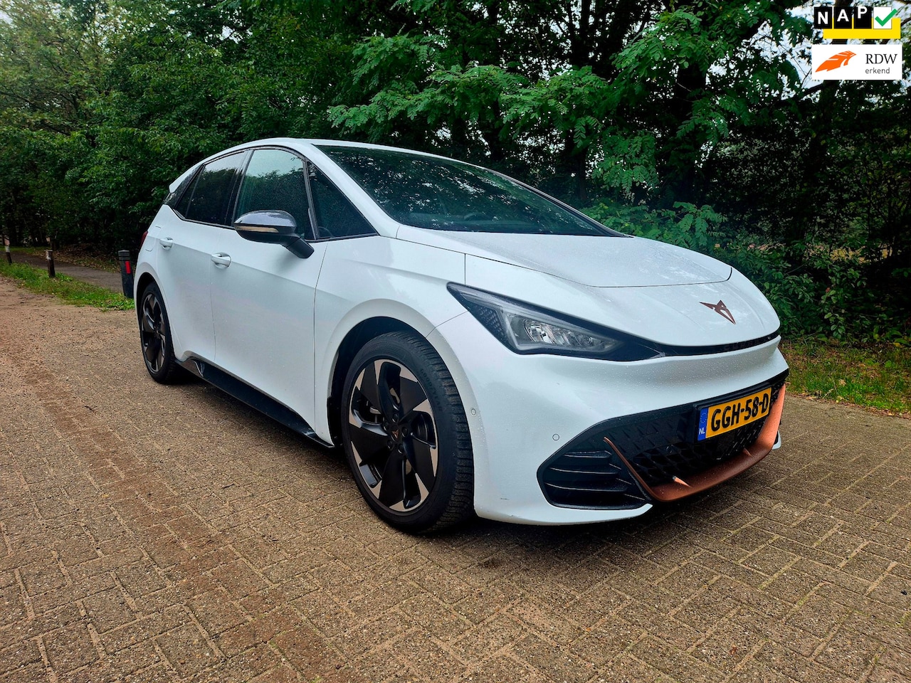 CUPRA Born - Essential 63 kWh btw auto nap - AutoWereld.nl