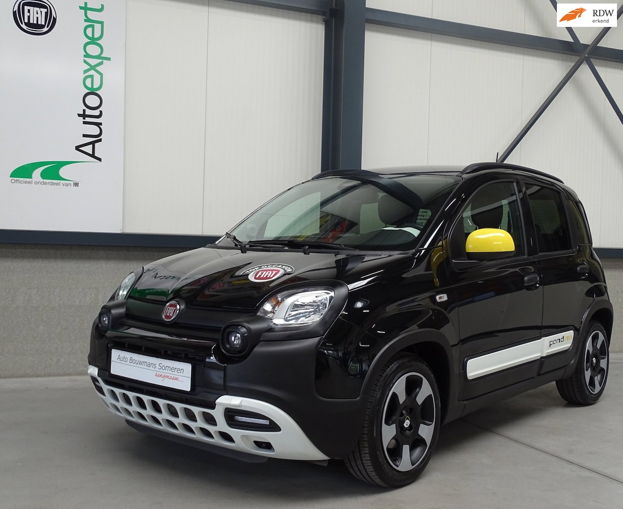 Fiat Panda - 1.0 "PANDINA HYBRID" - EX-DEMO ! -12635 KM ! -5 PERS. ! /AIRCO/CRUISE/BT/ISOFIX/PDC - AutoWereld.nl