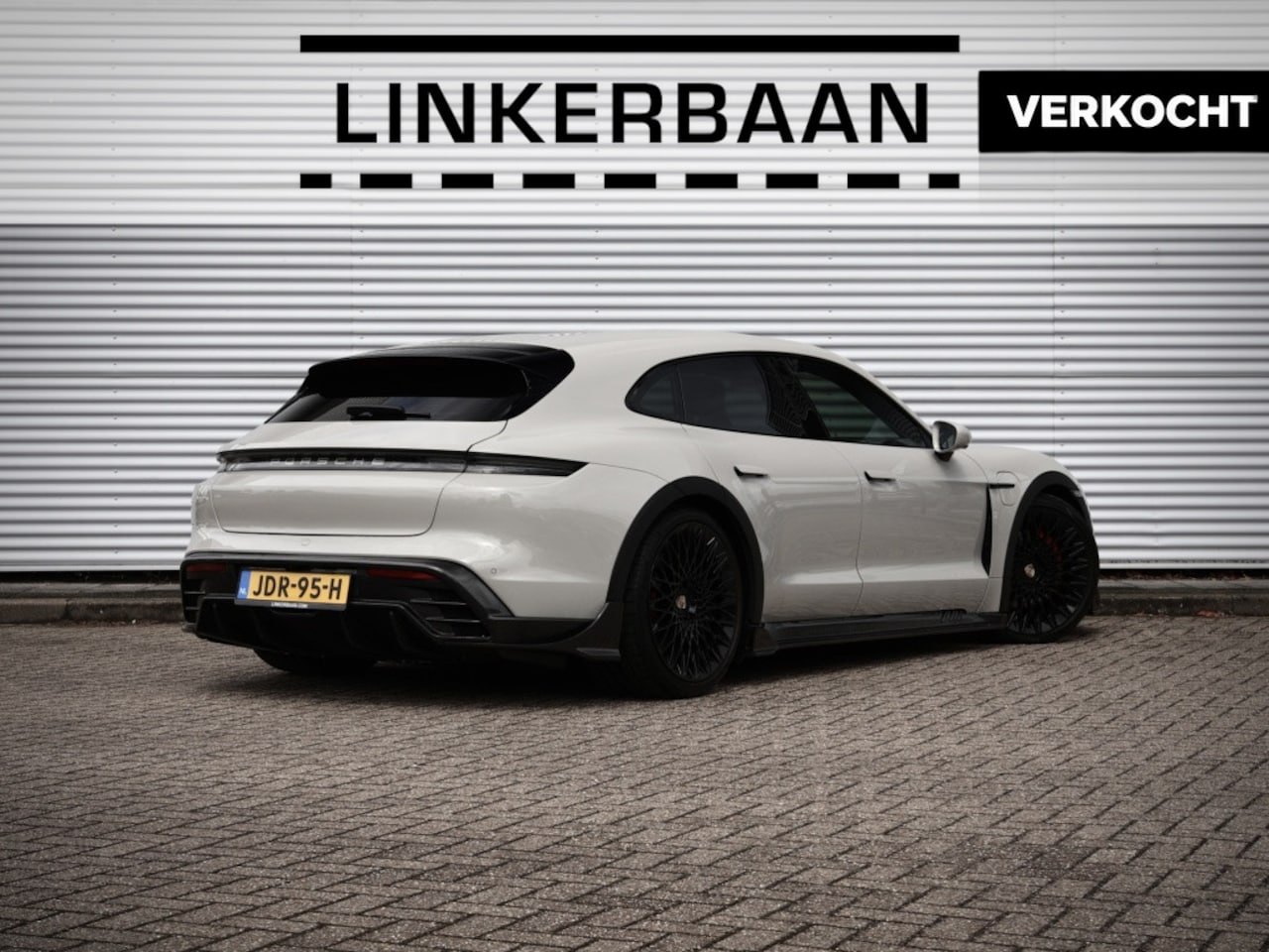 Porsche Taycan Cross Turismo - 4S | Uniek | Luchtvering | Vierwielbesturing | Massage | Bose | 21 inch | - AutoWereld.nl