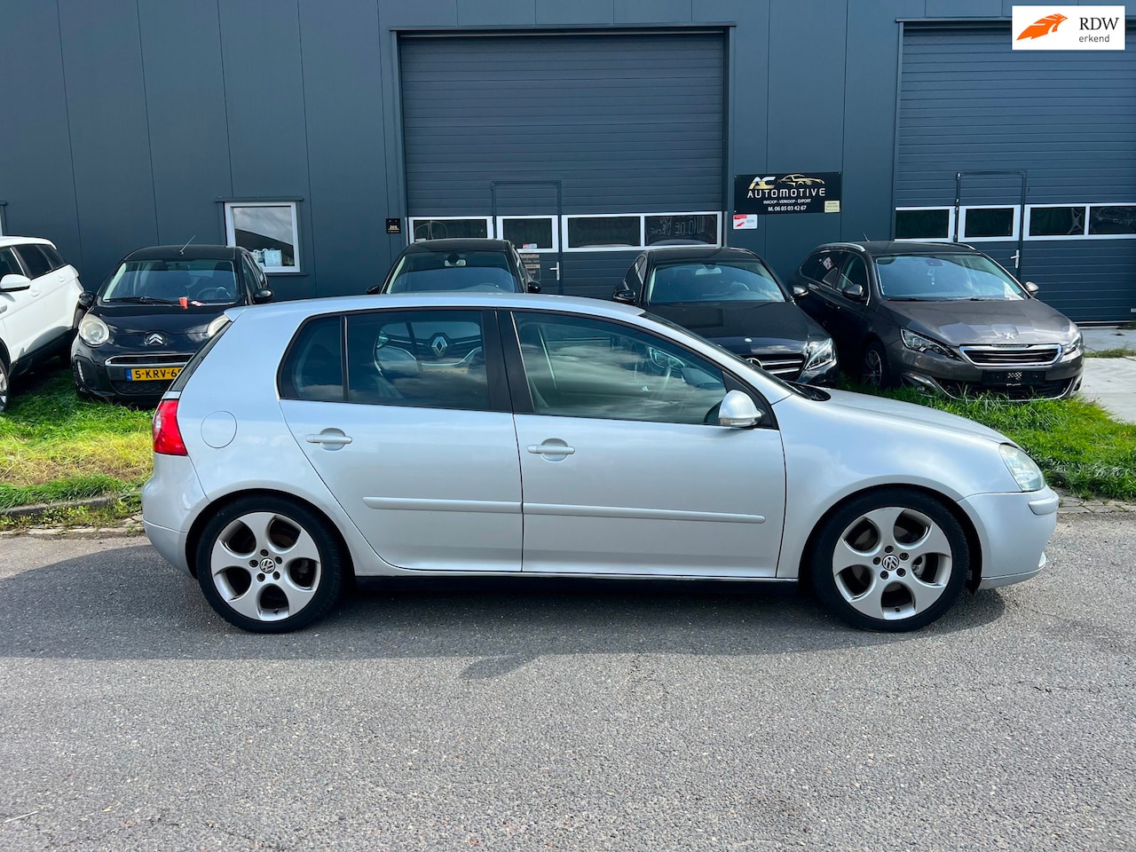 Volkswagen Golf - 2.0 FSI Sportline airco apk rijdt perfect! - AutoWereld.nl