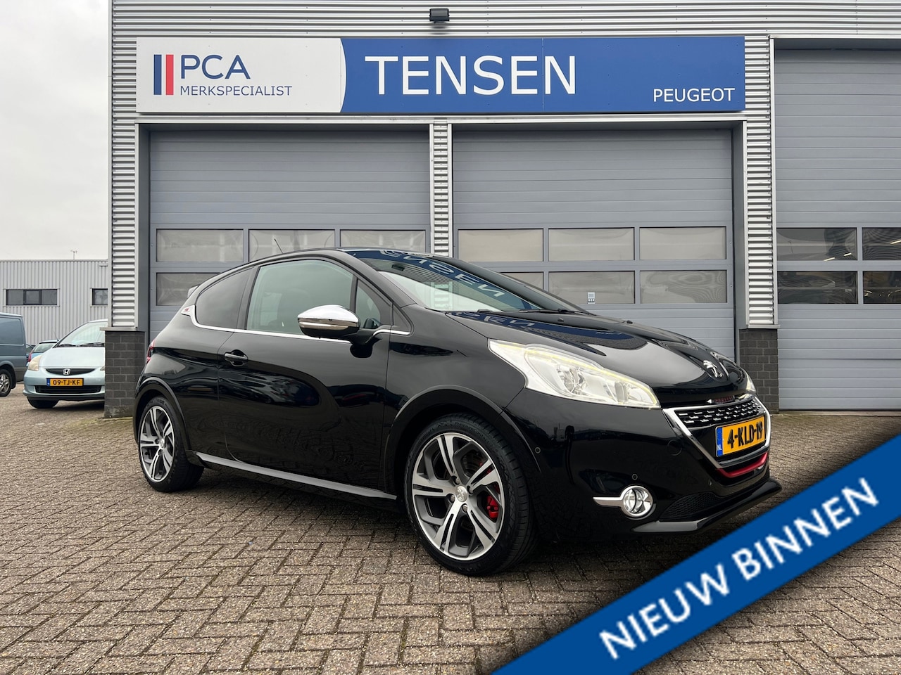 Peugeot 208 - 1.6 200PK THP GTi | Panoramadak | JBL | Navigatie | Climate control | NL auto | - AutoWereld.nl