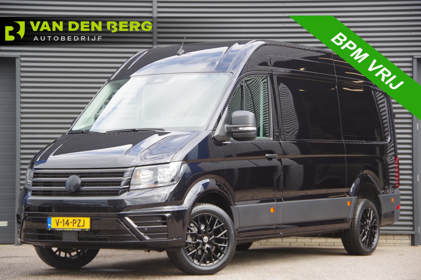 Volkswagen Crafter - 35 2.0 TDI L3H3(L2H2) AUT. 3-ZITS, FACELIFT, BETIMMERING, CAMERA, GEV. STOEL, CRUISE, LEDE - AutoWereld.nl