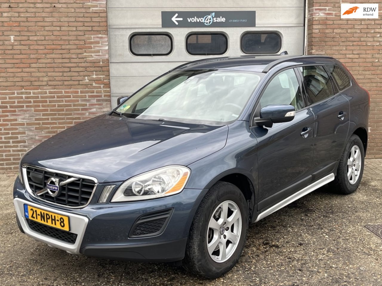 Volvo XC60 - 2.0 D3 Kinetic Automaat Blis 2010 - AutoWereld.nl