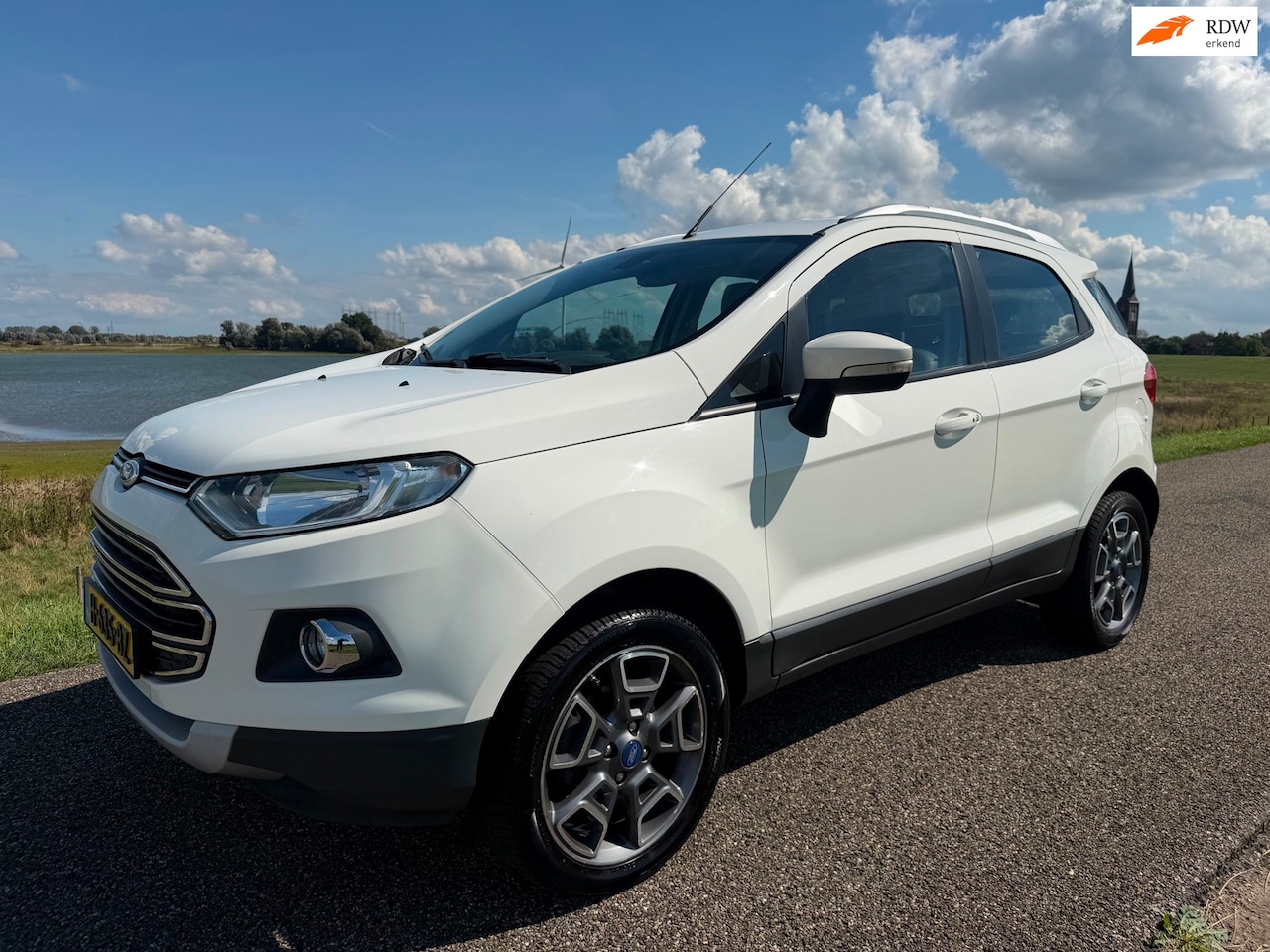 Ford EcoSport - 1.0 EcoBoost Titanium Distri VV Airco Cruise Leder - AutoWereld.nl