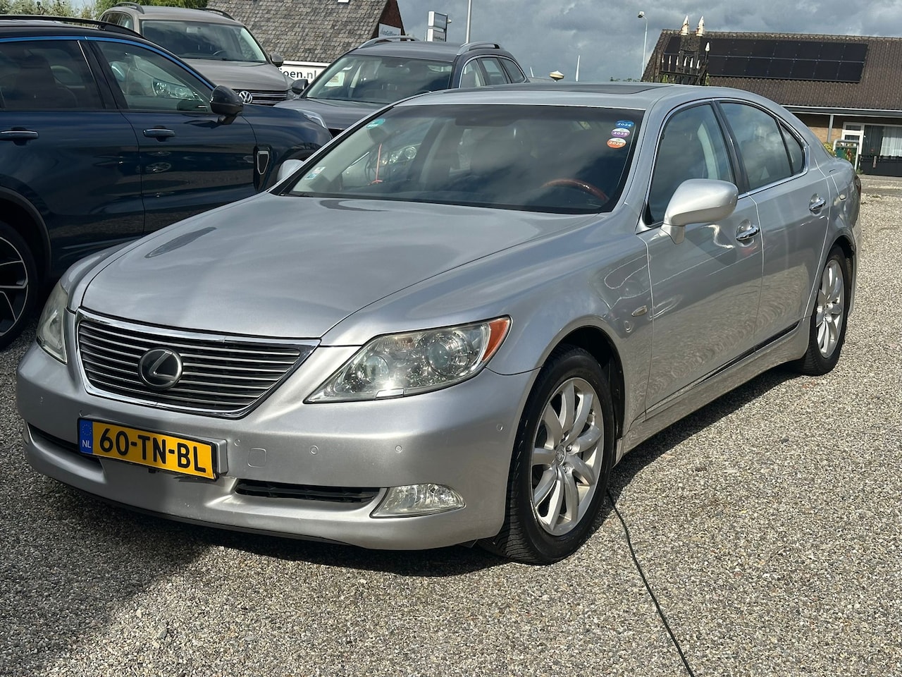 Lexus LS 460 - President SoftClose Adaptief Cruise Camera FlitsRadar twv 5000Euro Bomvol NL Auto - AutoWereld.nl