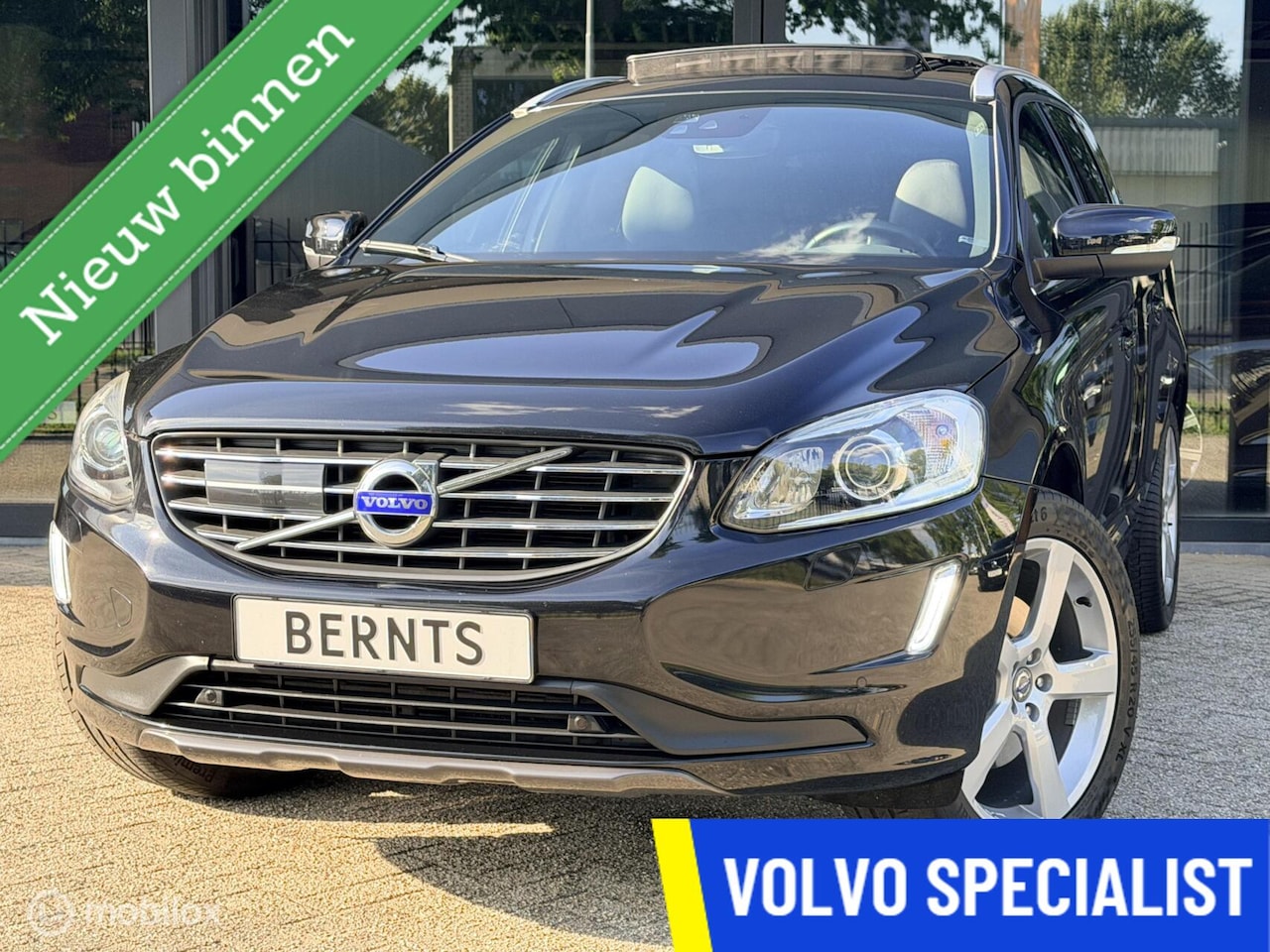 Volvo XC60 - 3.0 T6 Summum|Panoramadak|ACC|BLIS|Trekhaak|Harman&Kardon|Standkachel - AutoWereld.nl
