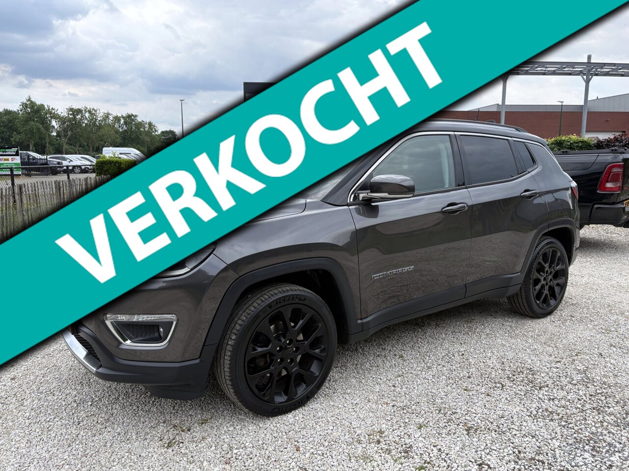 Jeep Compass - 1.4T Limited Xenon, trekhaak, Leder, BEATS - AutoWereld.nl