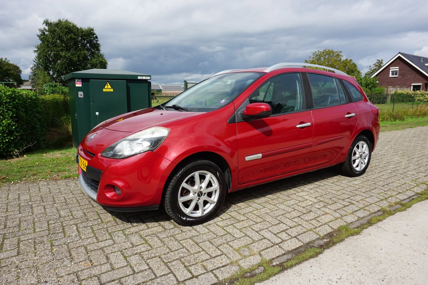 Renault Clio Estate - 1.6-16V 20th Anniversary automaat - AutoWereld.nl