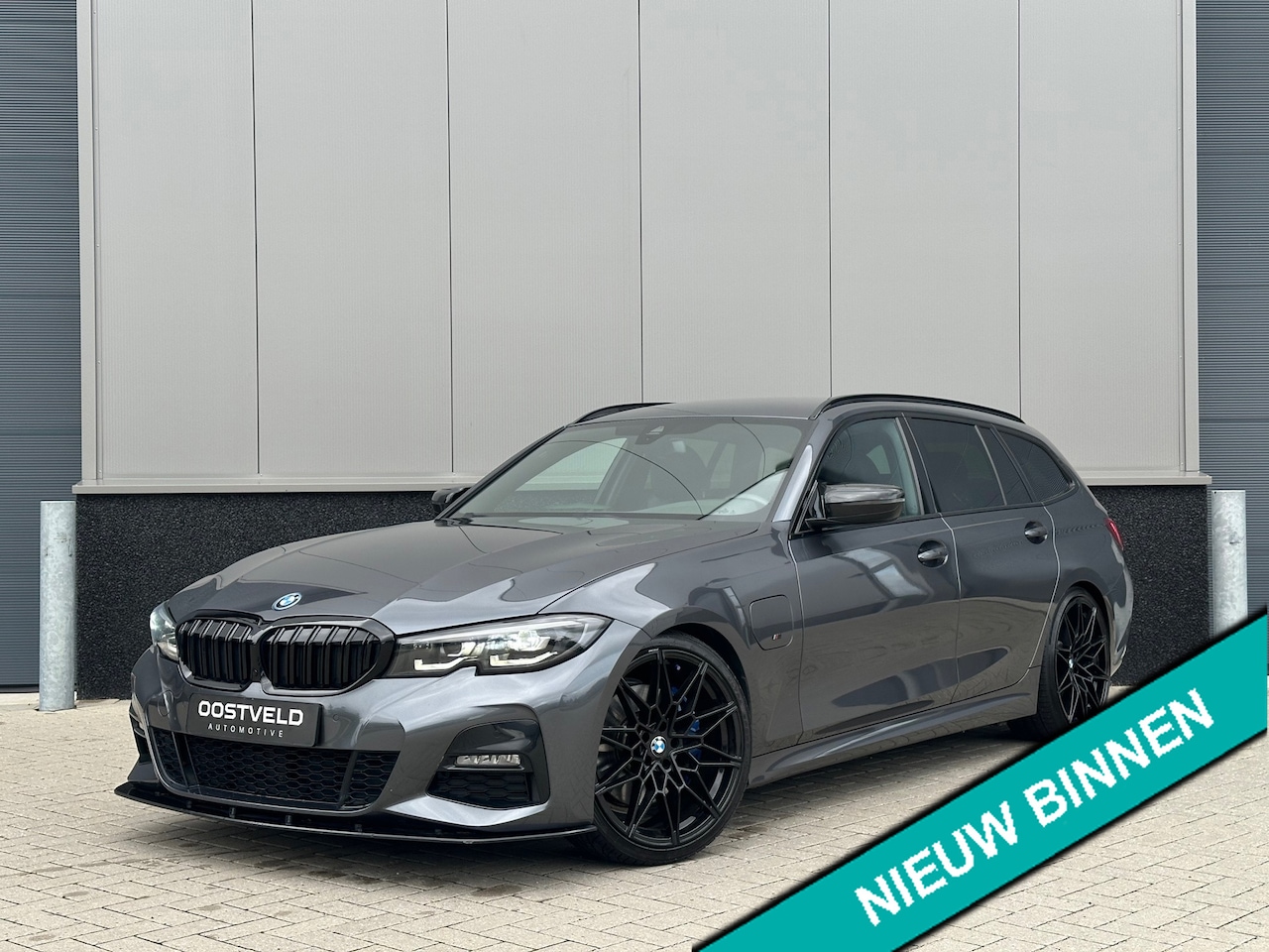 BMW 3-serie Touring - 330e M-sport 20'' Keyless Trekhaak Carplay - AutoWereld.nl