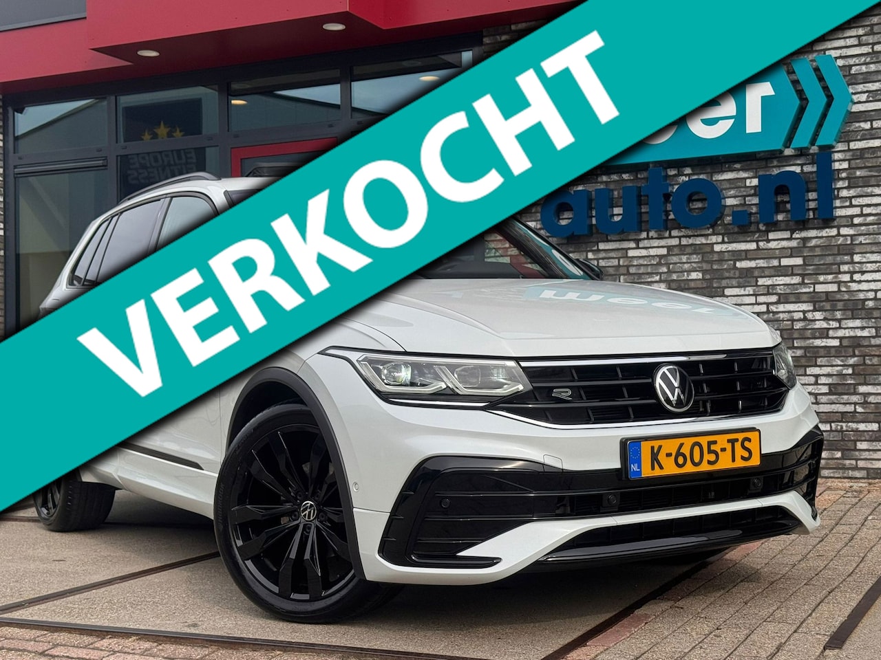 Volkswagen Tiguan - 1.5 TSI 3x R-LINE DSG VOL! PANO l H/K l LEDER l SFEER l MATRIX l ACC l CAMERA l EL-STOEL l - AutoWereld.nl
