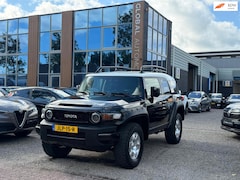 Toyota FJ Cruiser - 4.0 V6 VVT-I - LEER - NAVI