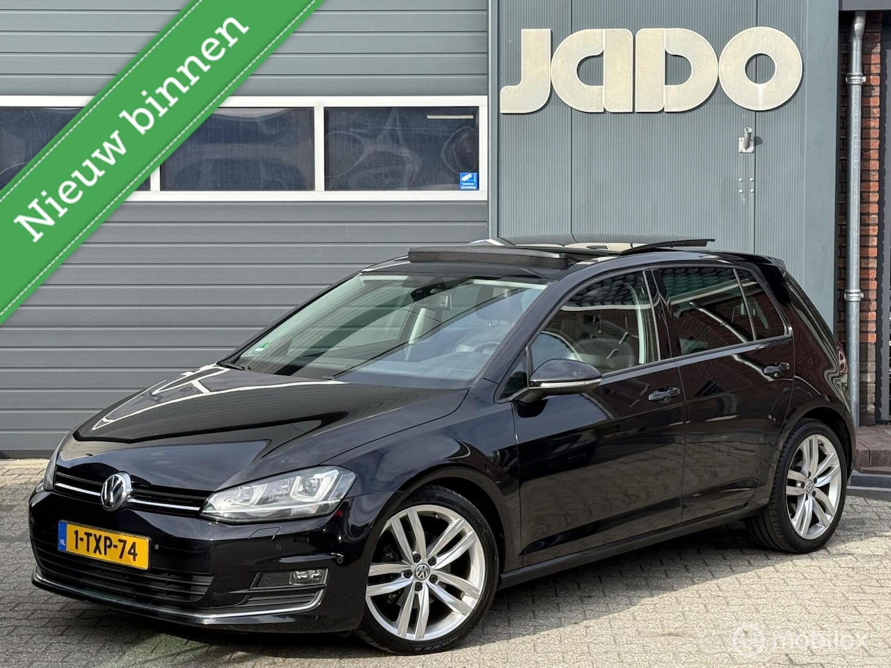 Volkswagen Golf - 1.4 TSI Highline automaat-panodak-camera - AutoWereld.nl