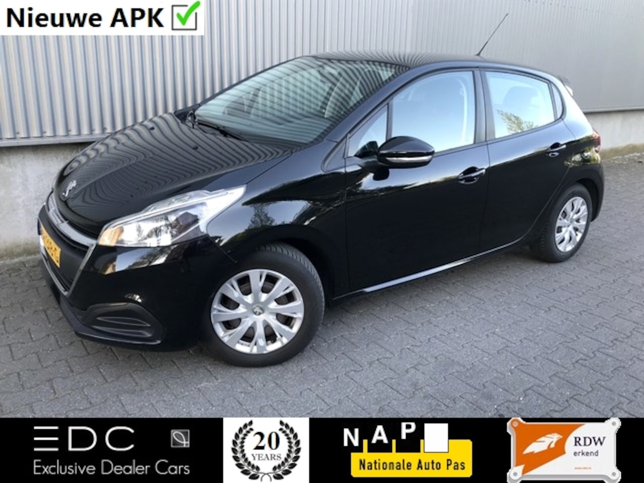Peugeot 208 - 1.2 Automaat - V E R K O C H T - AutoWereld.nl