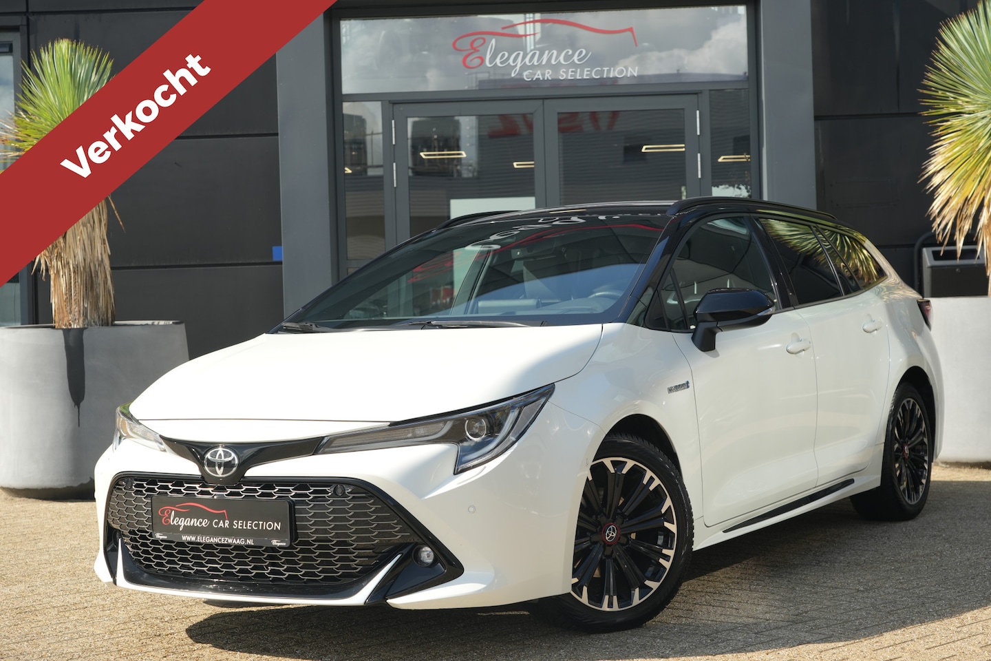 Toyota Corolla Touring Sports - GR-Sport | 122 PK | Navigatie | Stoelverwarming | Achteruitrijcamera | Toyota Corolla Tour - AutoWereld.nl