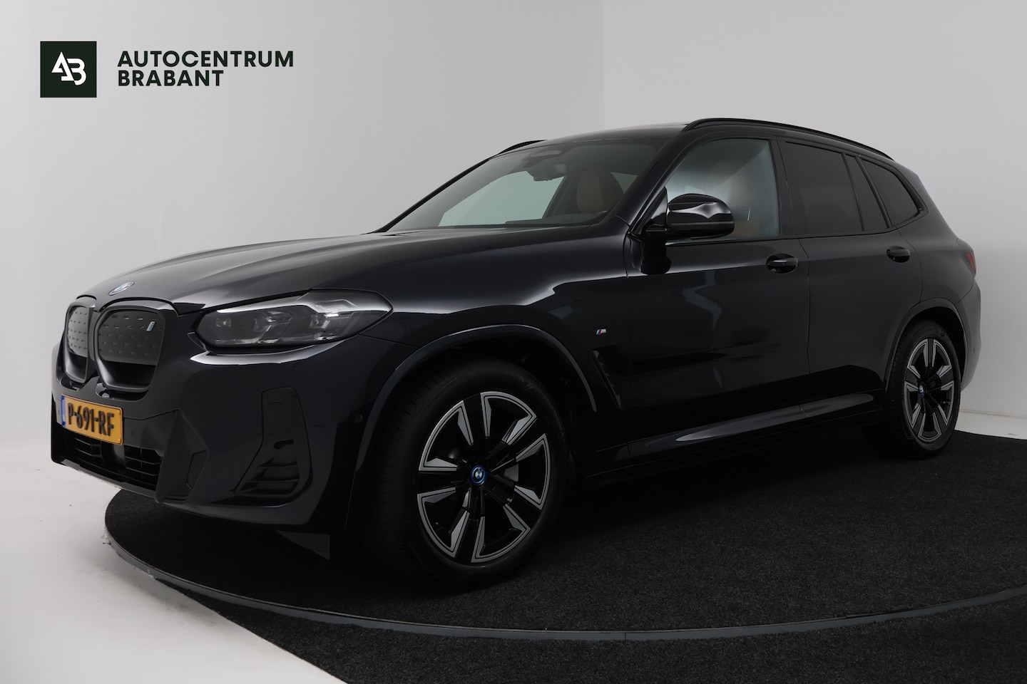 BMW iX3 - Executive 80 kWh (TREKHAAK, PANORAMADAK, STOELVERWARMING, SFEERVERLICHTING, CAMERA, 1e EIG - AutoWereld.nl