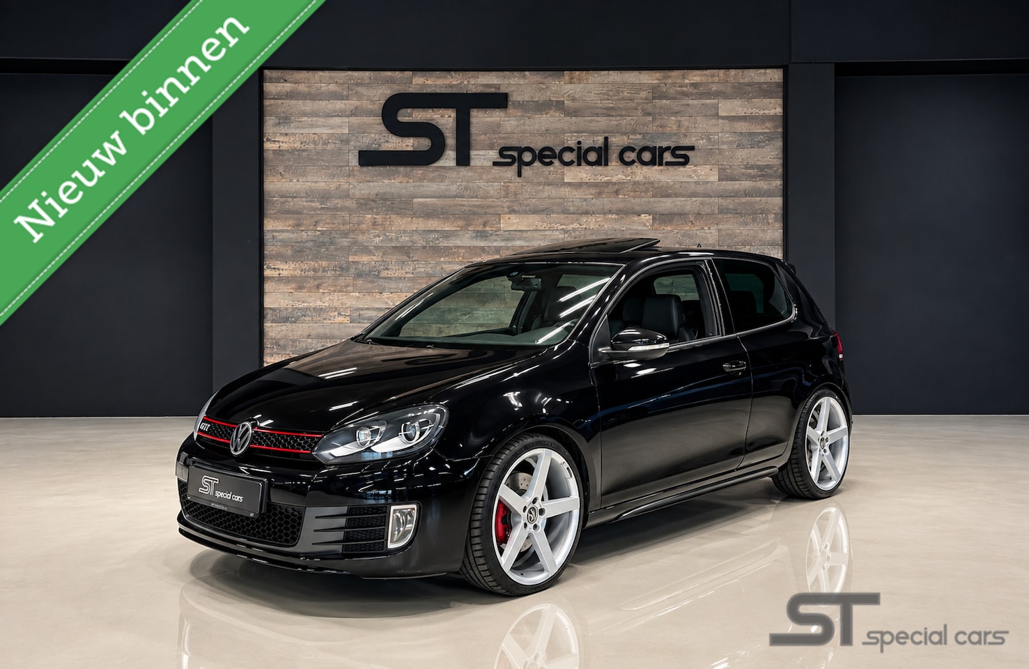 Volkswagen Golf - 2.0 GTI|1ste Eigenaar|Full|origineel - AutoWereld.nl