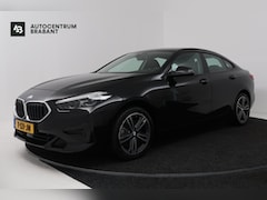 BMW 2-serie Gran Coupé - 218i Introduction Edition (TREKHAAK AFNEEMBAAR, NAVIGATIE, CAMERA, STOELVERWARMING, CARPLA