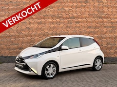 Toyota Aygo - 1.0 VVT-i x Airco Camera Led Bluetooth