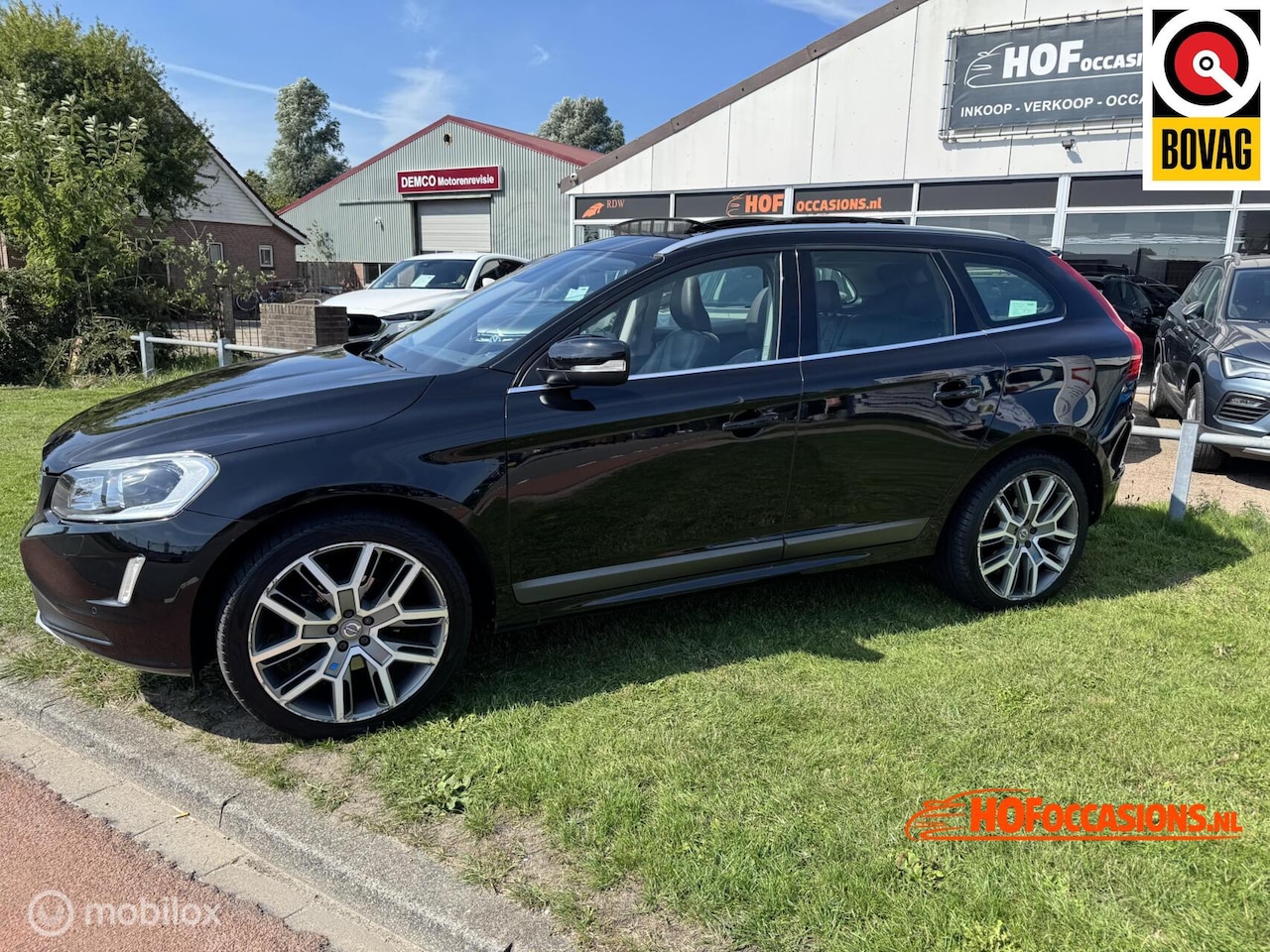 Volvo XC60 - 2.0 T5 AWD Inscription PANO/LEDER/21''/TREKHAAK - AutoWereld.nl