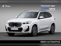 BMW iX1 - eDrive20 67 kWh M Sport Pakket | Achteruitrijcamera | Comfort Access | Verwarmde voorstoel