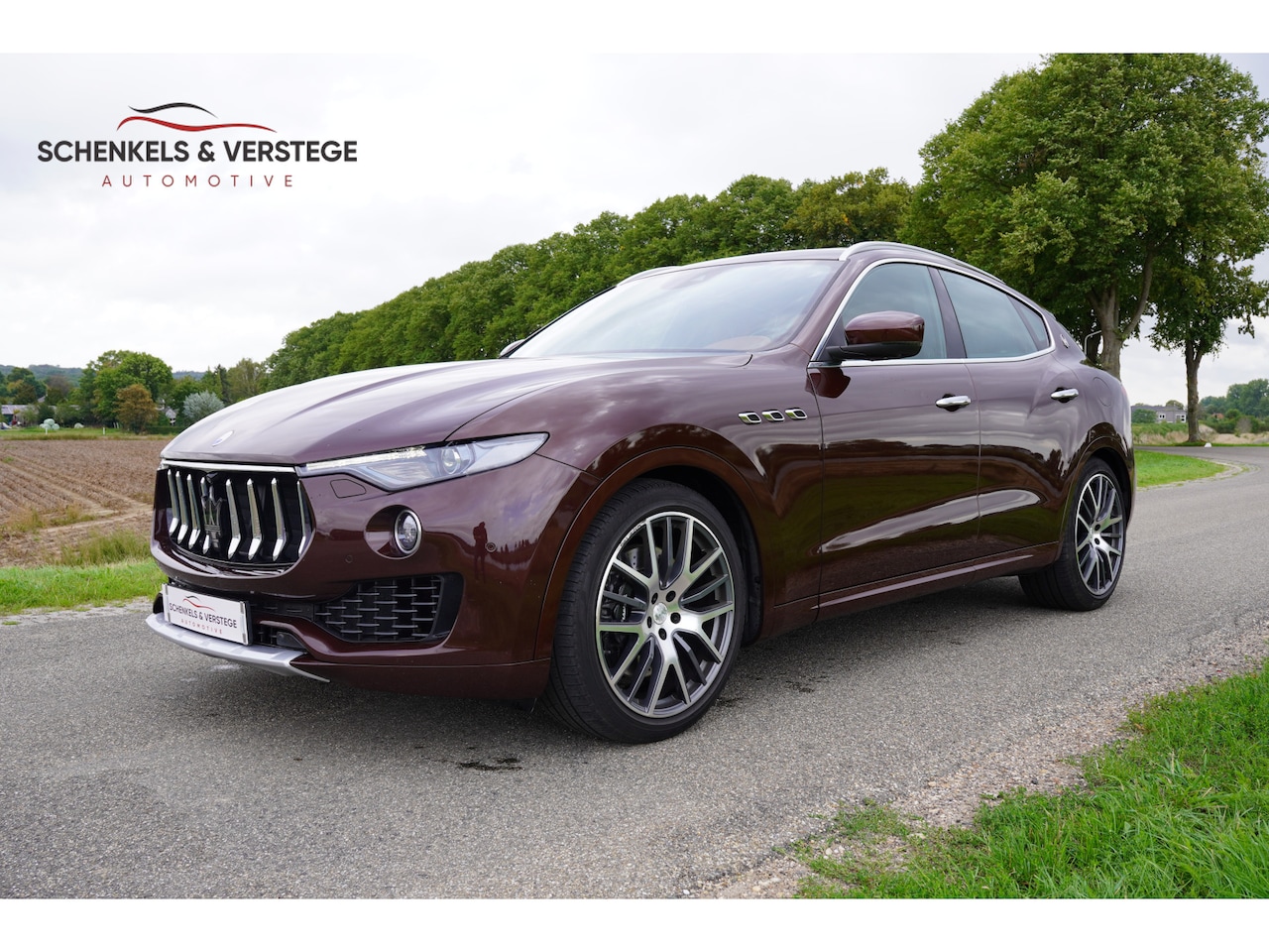 Maserati Levante - 3.0 V6 S AWD / Zegna Edition ! / BTW / Luchtvering / B&W Audio / Trekhaak / - AutoWereld.nl