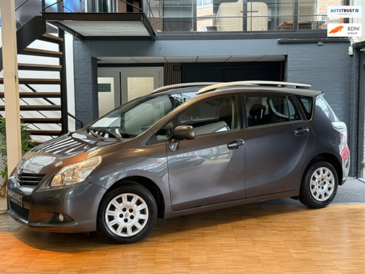 Toyota Verso - 1.8 VVT-i Business 7p. Automaat Cruise Dealeronderhouden - AutoWereld.nl