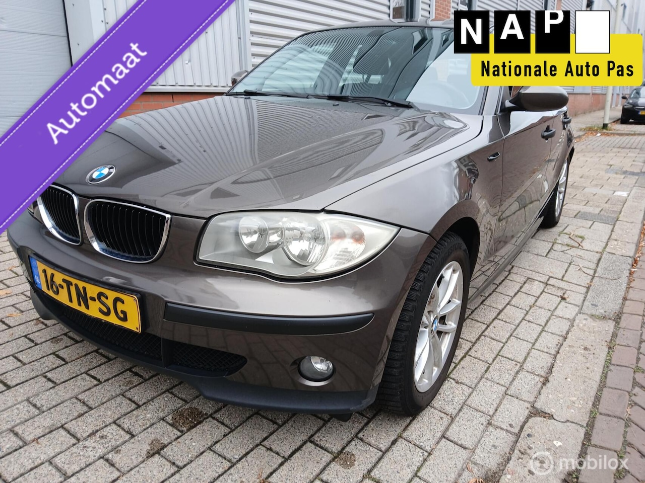 BMW 1-serie - 118i Business Line automaat - AutoWereld.nl
