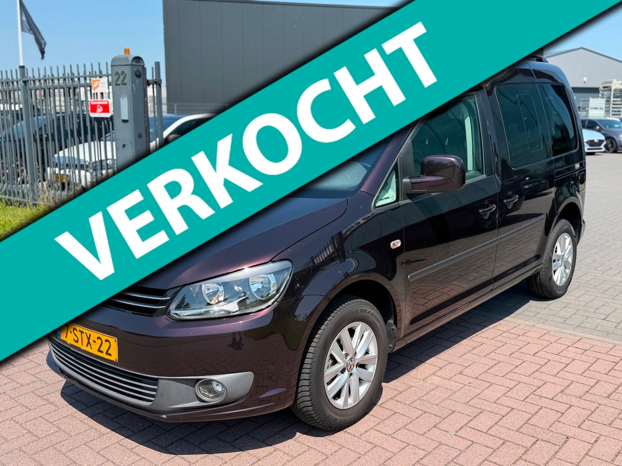 Volkswagen Caddy - 1.6 TDI Comfortline DSG Life 5 Persoons 2011 - AutoWereld.nl