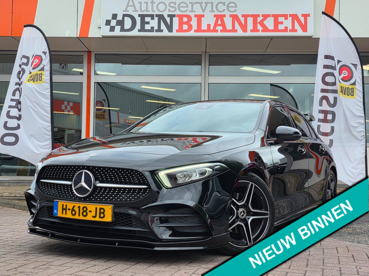 Mercedes-Benz A-klasse - 180 Business Solution AMG Automaat BJ.2020 / Navi / Half Leer / Camera / Led / 18"Lmv !! - AutoWereld.nl